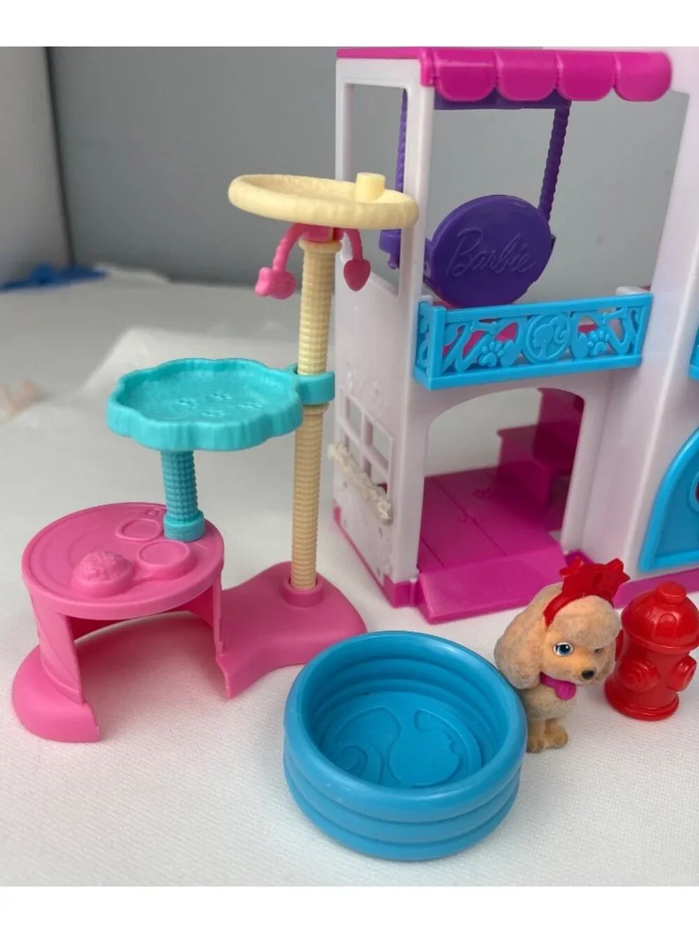 Barbie Pet Dreamhouse 2-Sided Playset Pets & Accessories